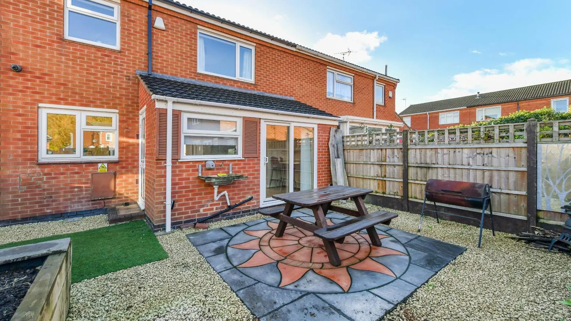 Morgan House- 4 Bed House, Near Nottingham Trent Uni Villa